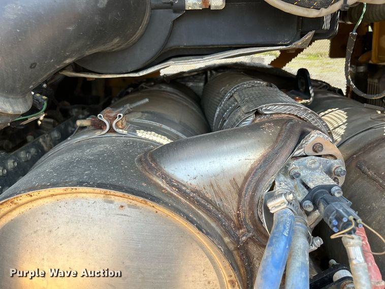 image for item DS6392 2018 Caterpillar D6T XL  dozer