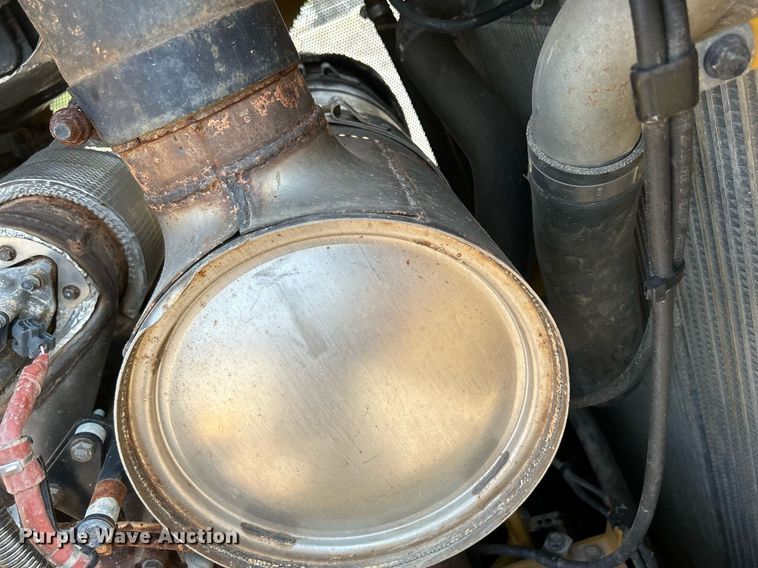 image for item DS6392 2018 Caterpillar D6T XL  dozer