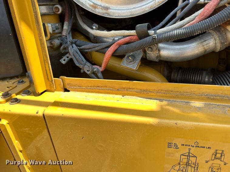 image for item DS6392 2018 Caterpillar D6T XL  dozer