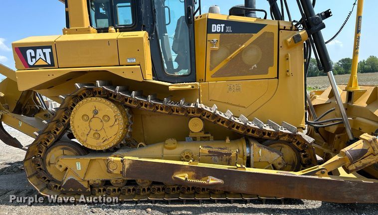 image for item DS6392 2018 Caterpillar D6T XL  dozer