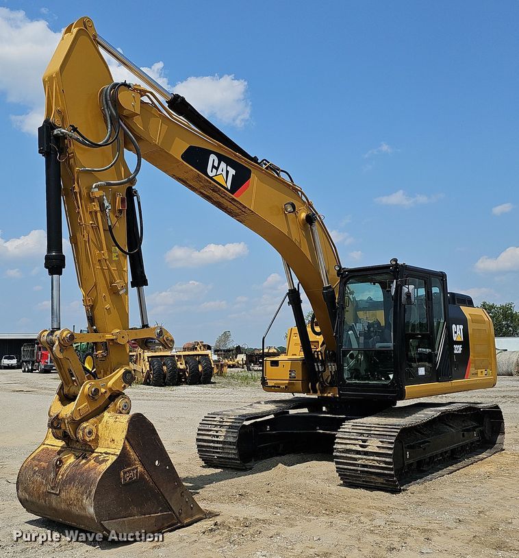 image for item DS6393 2017 Caterpillar 323F L  excavator