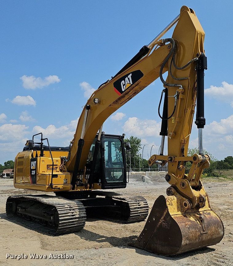 image for item DS6393 2017 Caterpillar 323F L  excavator
