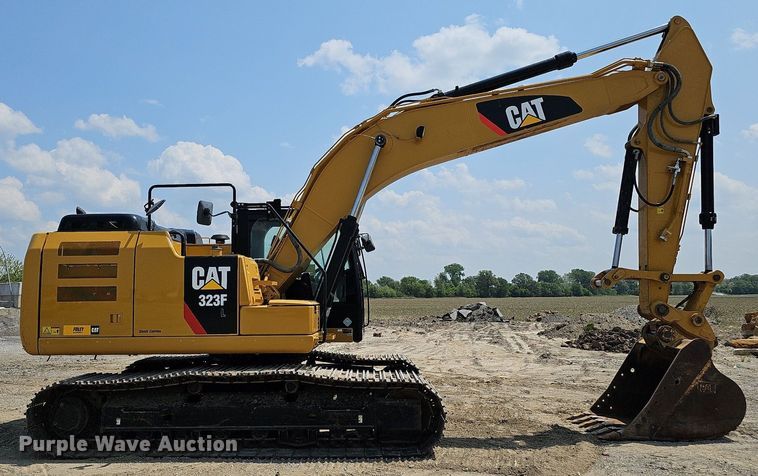 image for item DS6393 2017 Caterpillar 323F L  excavator