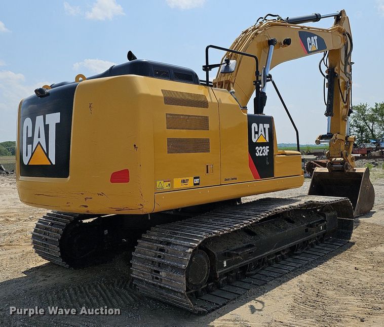 image for item DS6393 2017 Caterpillar 323F L  excavator