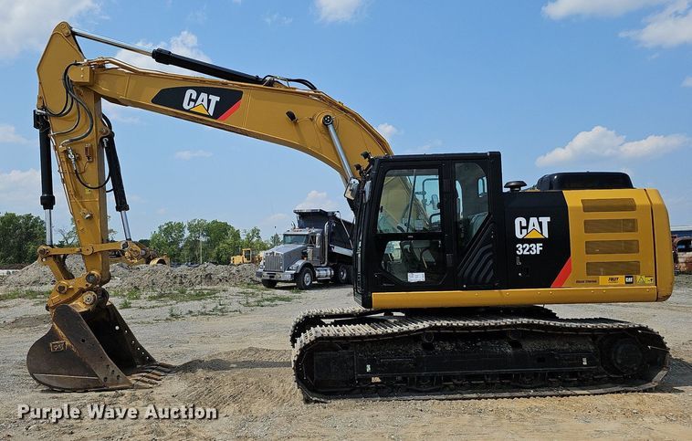 image for item DS6393 2017 Caterpillar 323F L  excavator