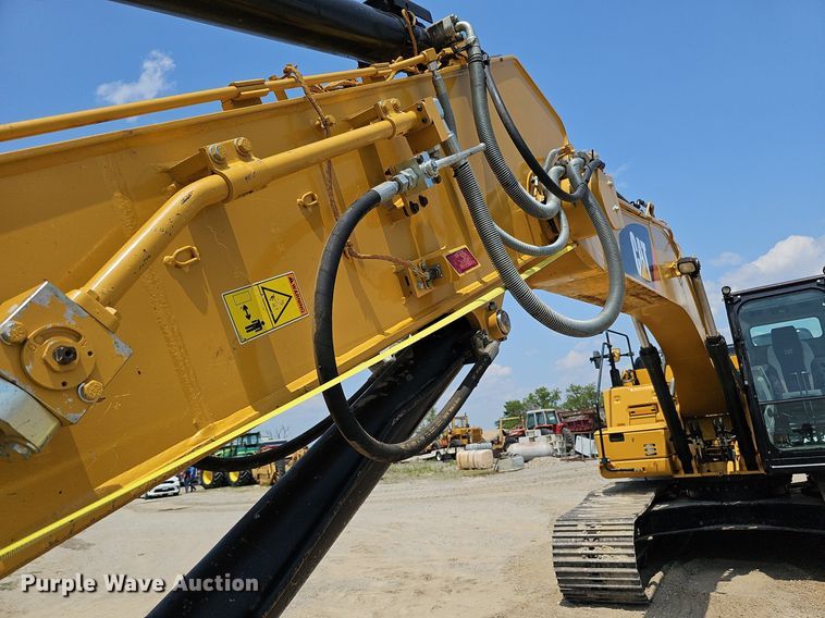 image for item DS6393 2017 Caterpillar 323F L  excavator