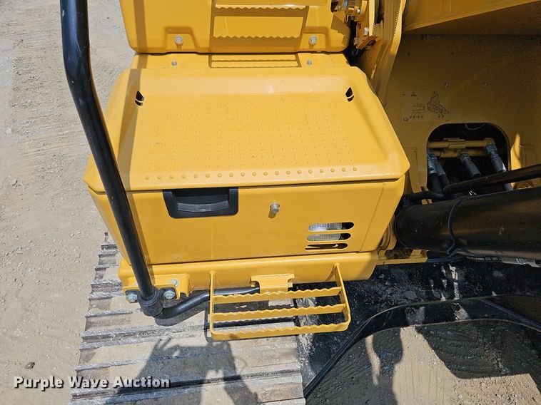 image for item DS6393 2017 Caterpillar 323F L  excavator