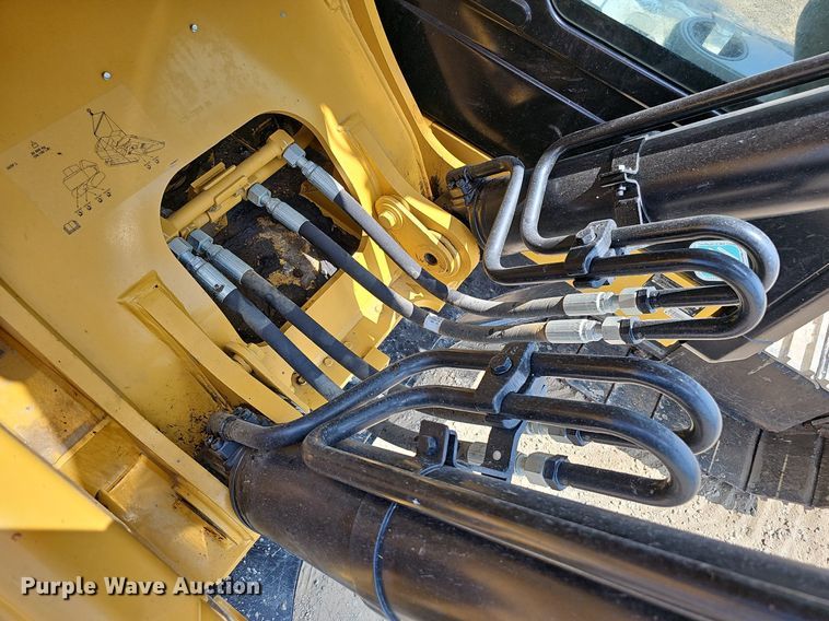 image for item DS6393 2017 Caterpillar 323F L  excavator