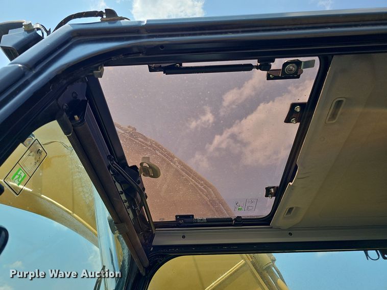 image for item DS6393 2017 Caterpillar 323F L  excavator