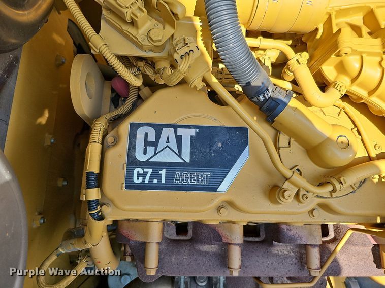 image for item DS6393 2017 Caterpillar 323F L  excavator