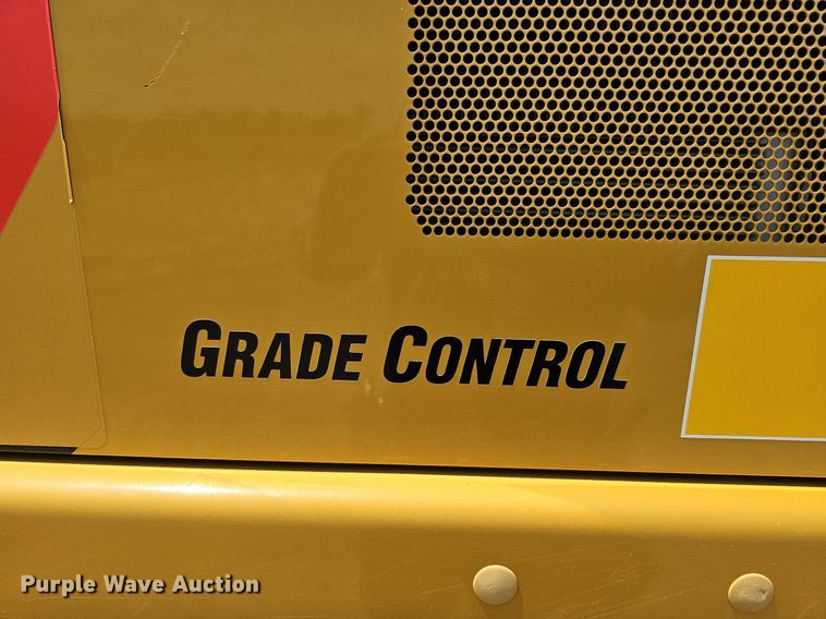 image for item DS6393 2017 Caterpillar 323F L  excavator