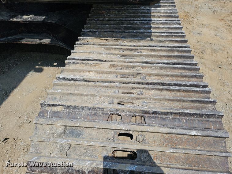 image for item DS6393 2017 Caterpillar 323F L  excavator