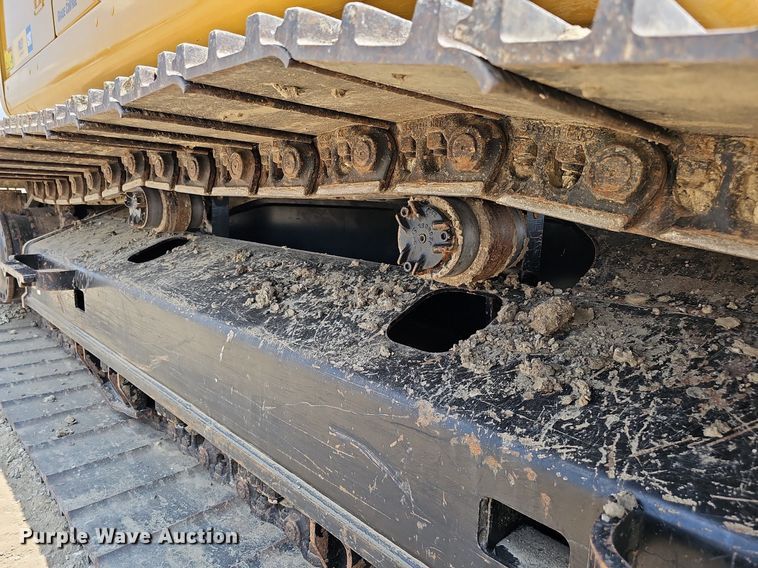 image for item DS6393 2017 Caterpillar 323F L  excavator