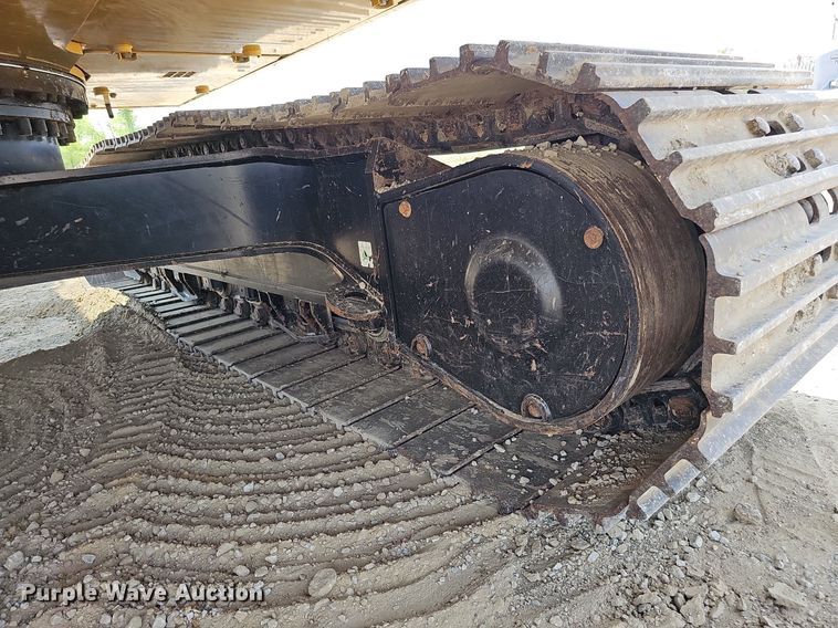 image for item DS6393 2017 Caterpillar 323F L  excavator