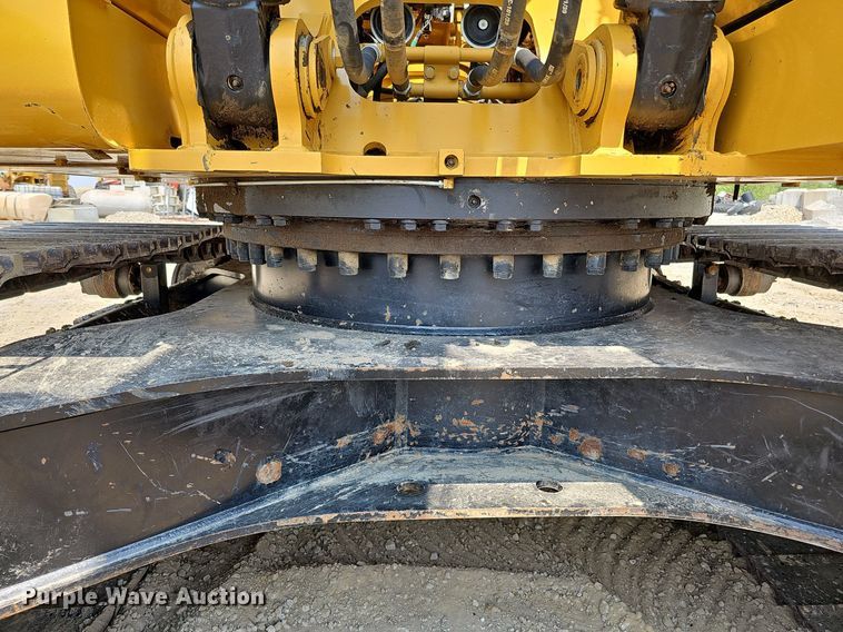 image for item DS6393 2017 Caterpillar 323F L  excavator