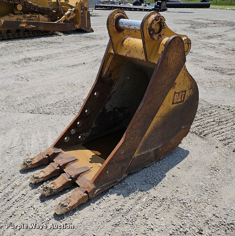 image for item DS6393 2017 Caterpillar 323F L  excavator