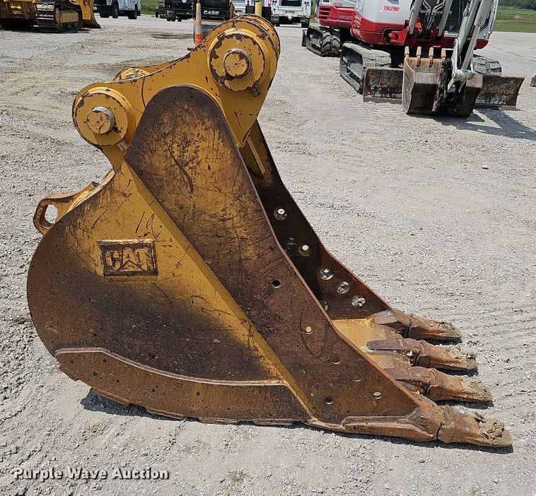 image for item DS6393 2017 Caterpillar 323F L  excavator