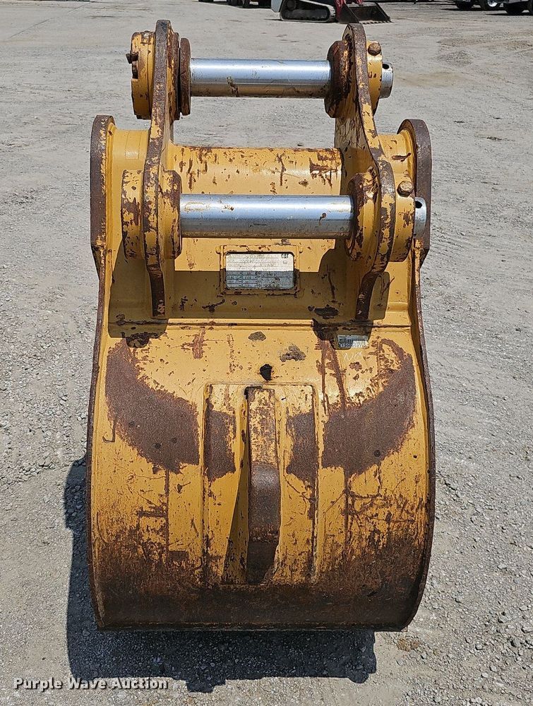 image for item DS6393 2017 Caterpillar 323F L  excavator