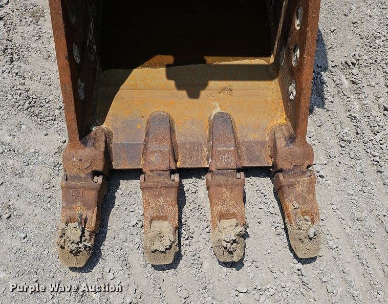 image for item DS6393 2017 Caterpillar 323F L  excavator