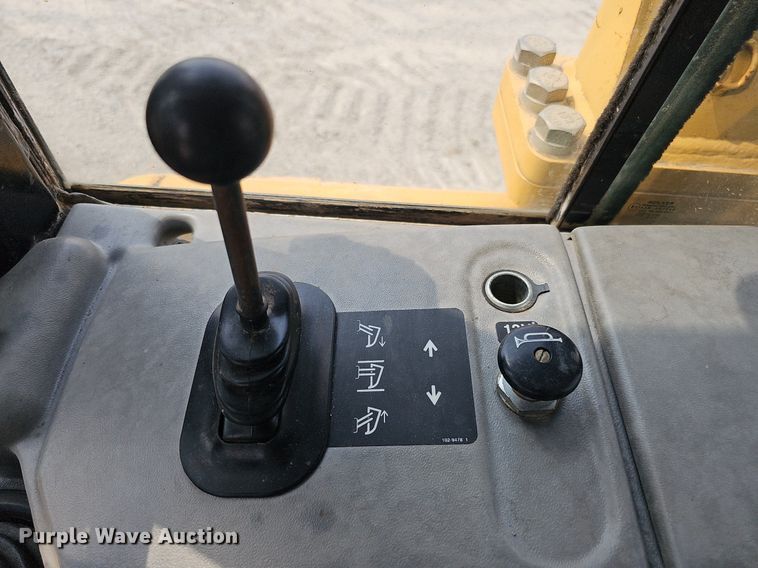 image for item DS6394 2007 Caterpillar D6N XL  dozer