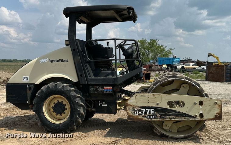 image for item DS6395 2005 Ingersoll Rand SD77F TF  single drum vibratory roller