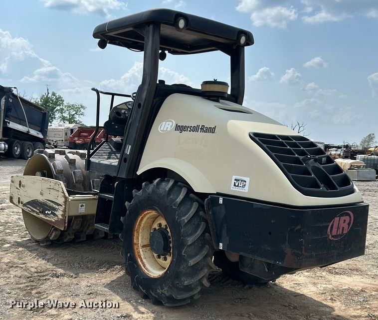 image for item DS6395 2005 Ingersoll Rand SD77F TF  single drum vibratory roller