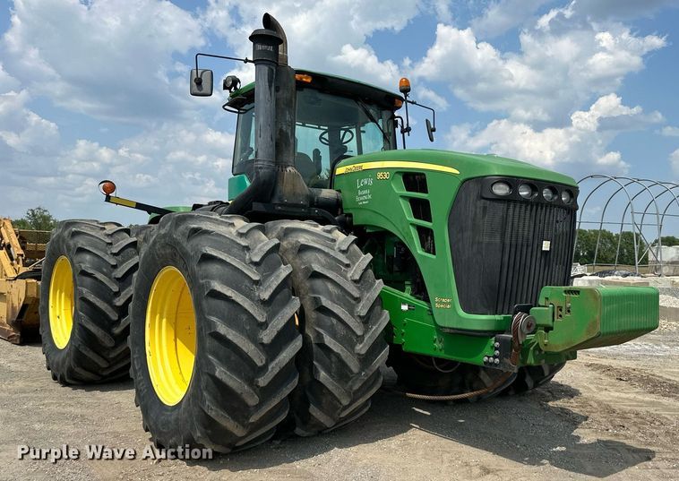 image for item DS6396 2011 John Deere 9530 Scraper Special  4WD tractor