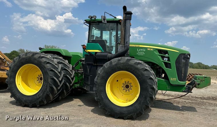 image for item DS6396 2011 John Deere 9530 Scraper Special  4WD tractor