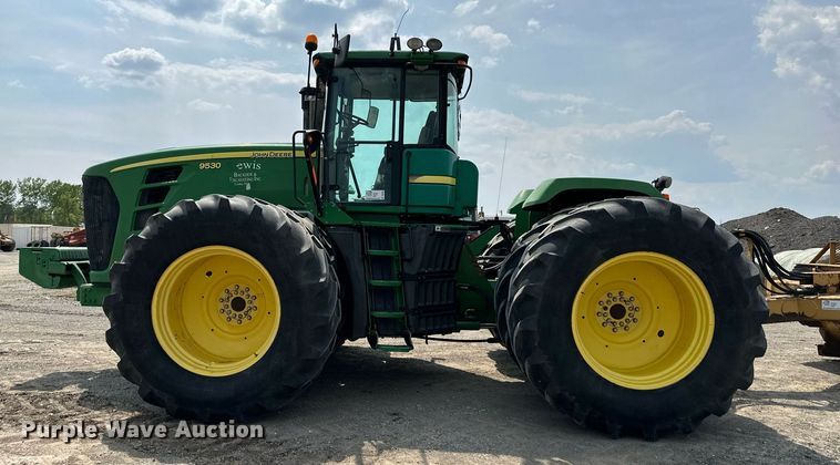 image for item DS6396 2011 John Deere 9530 Scraper Special  4WD tractor