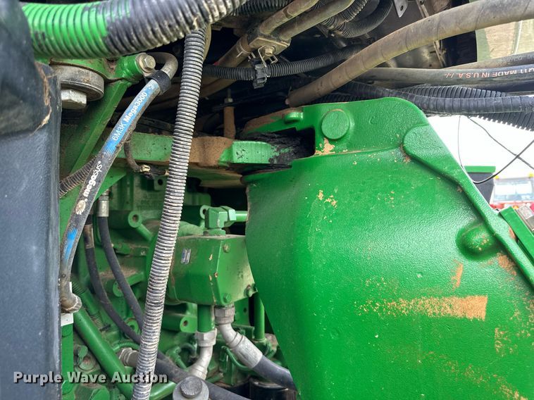 image for item DS6396 2011 John Deere 9530 Scraper Special  4WD tractor