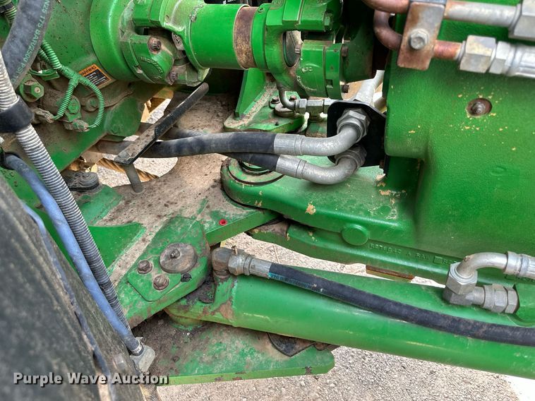 image for item DS6396 2011 John Deere 9530 Scraper Special  4WD tractor