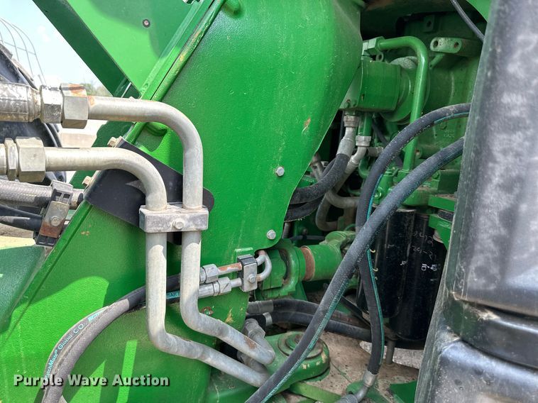 image for item DS6396 2011 John Deere 9530 Scraper Special  4WD tractor