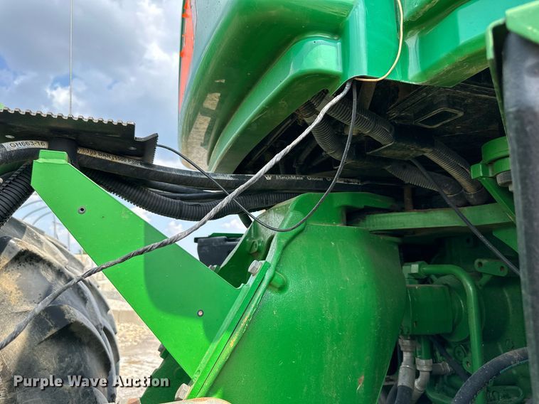 image for item DS6396 2011 John Deere 9530 Scraper Special  4WD tractor