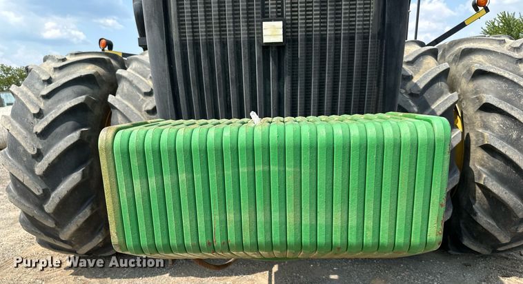 image for item DS6396 2011 John Deere 9530 Scraper Special  4WD tractor