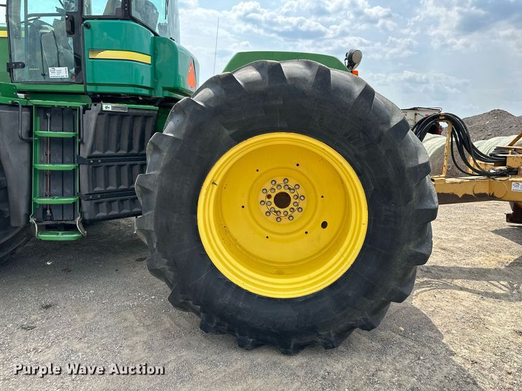 image for item DS6396 2011 John Deere 9530 Scraper Special  4WD tractor