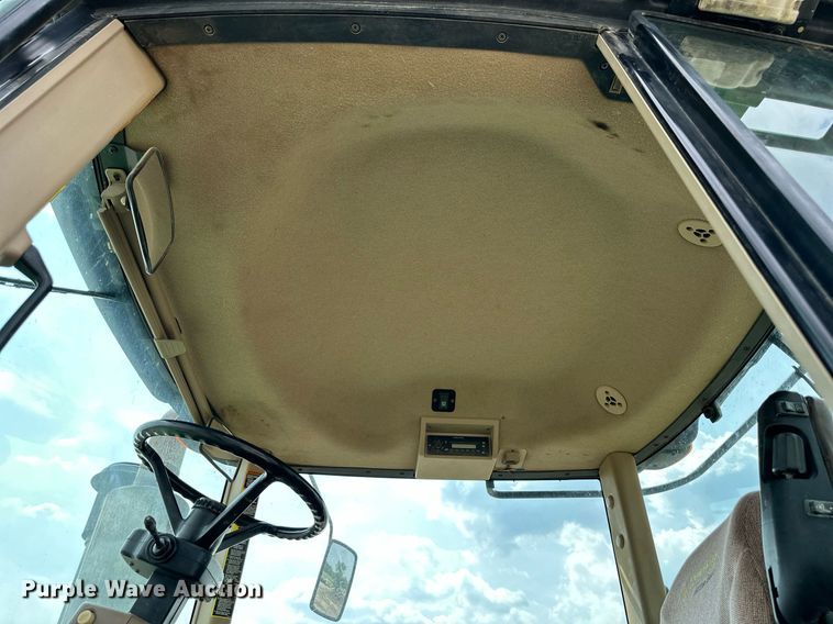 image for item DS6396 2011 John Deere 9530 Scraper Special  4WD tractor