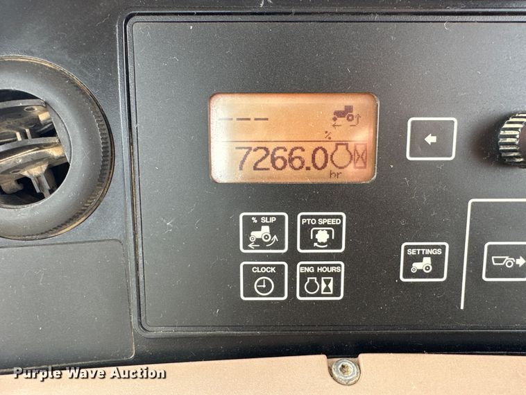 image for item DS6396 2011 John Deere 9530 Scraper Special  4WD tractor