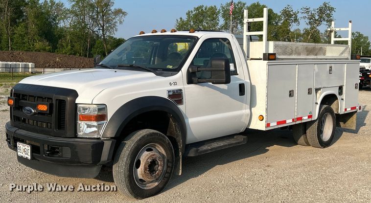 image for item DS6398 2010 Ford F550 Super Duty XL  utility / service truck