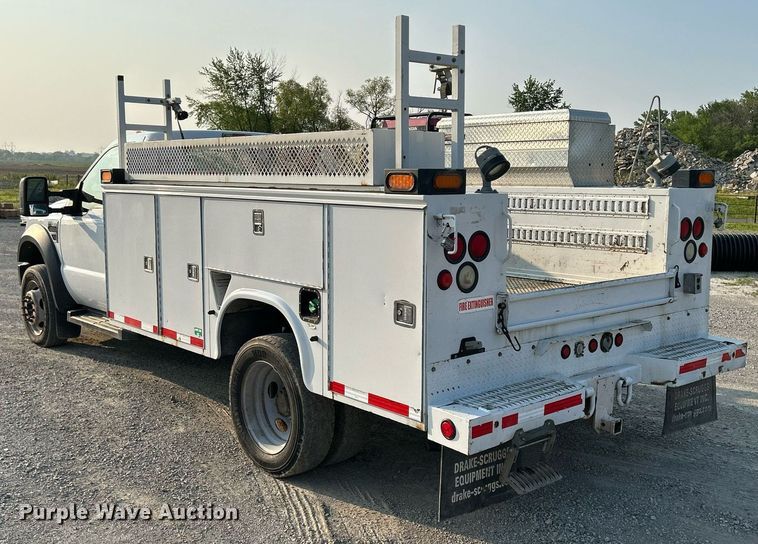 image for item DS6398 2010 Ford F550 Super Duty XL  utility / service truck