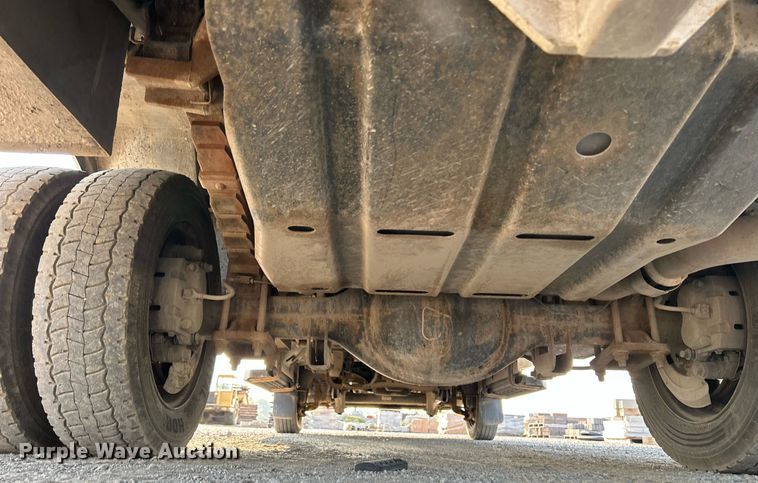 image for item DS6398 2010 Ford F550 Super Duty XL  utility / service truck