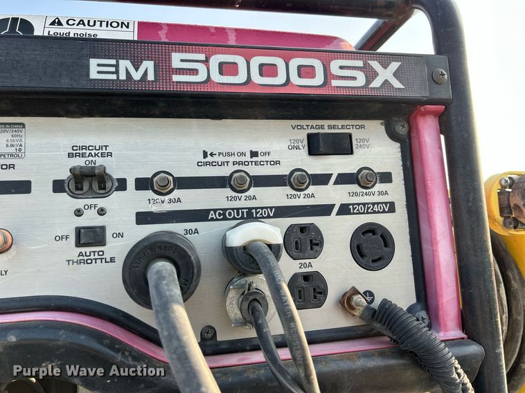 image for item DS6398 2010 Ford F550 Super Duty XL  utility / service truck