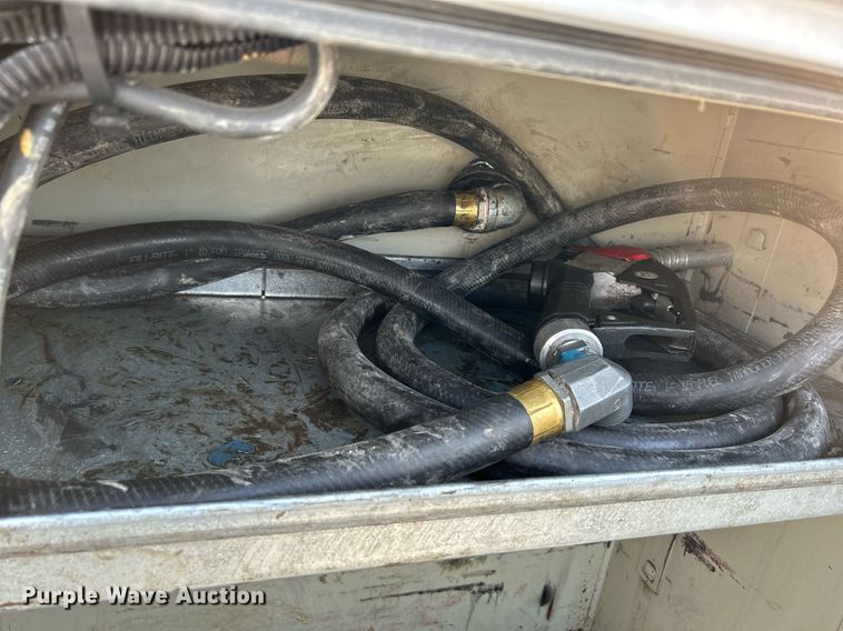 image for item DS6398 2010 Ford F550 Super Duty XL  utility / service truck