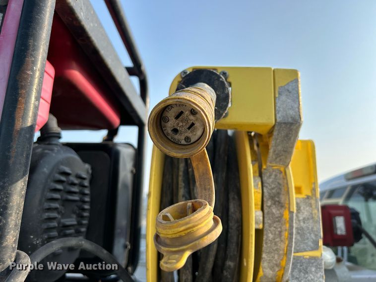 image for item DS6398 2010 Ford F550 Super Duty XL  utility / service truck