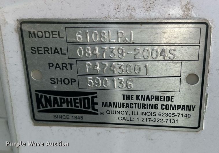 image for item DS6399 2004 Ford F350 Super Duty XL  utility bed pickup truck