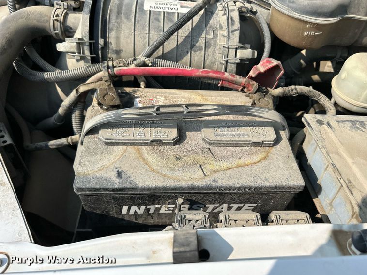 image for item DS6399 2004 Ford F350 Super Duty XL  utility bed pickup truck