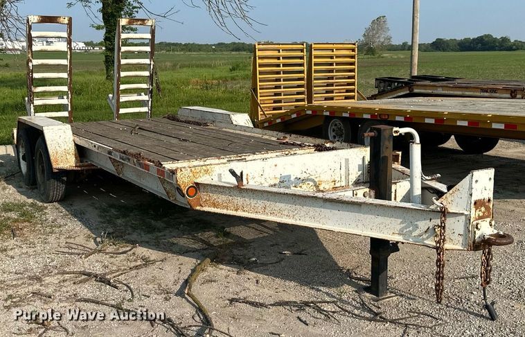 image for item DS6403 1997 Towmaster T-18  equipment trailer