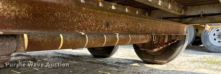 image for item DS6403 1997 Towmaster T-18  equipment trailer