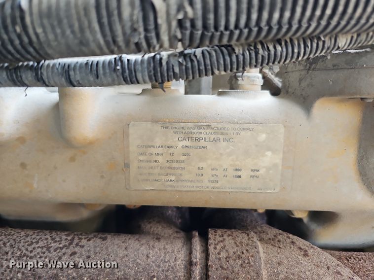 image for item DS6404 2001 Sterling L9500  dump truck