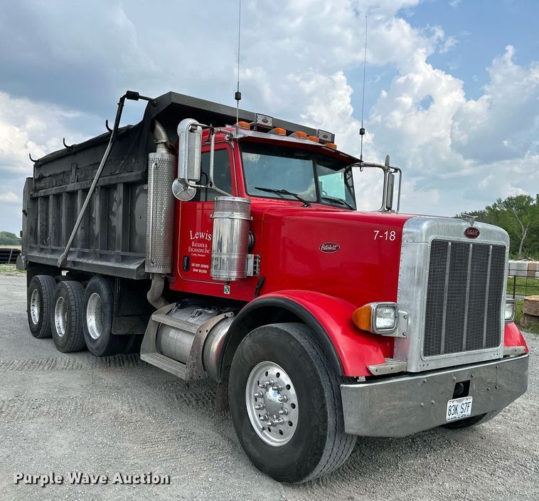 image for item DS6406 2006 Peterbilt 379K  glider kit dump truck