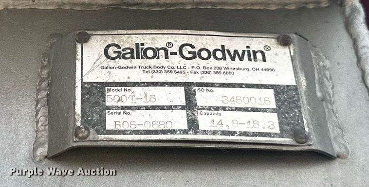 image for item DS6406 2006 Peterbilt 379K  glider kit dump truck